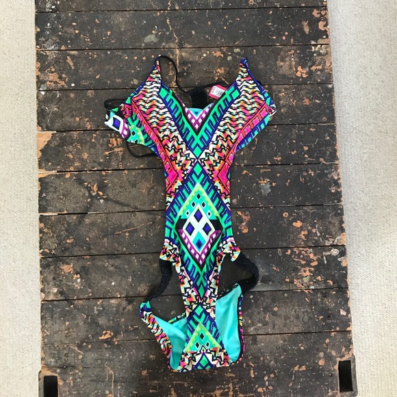 Xhilaration Other - NWT One Piece Bathing Suit