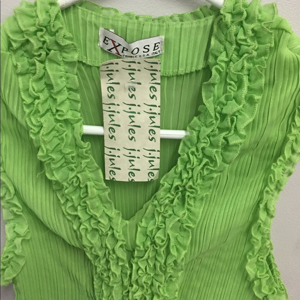 Green top - Picture 2 of 3