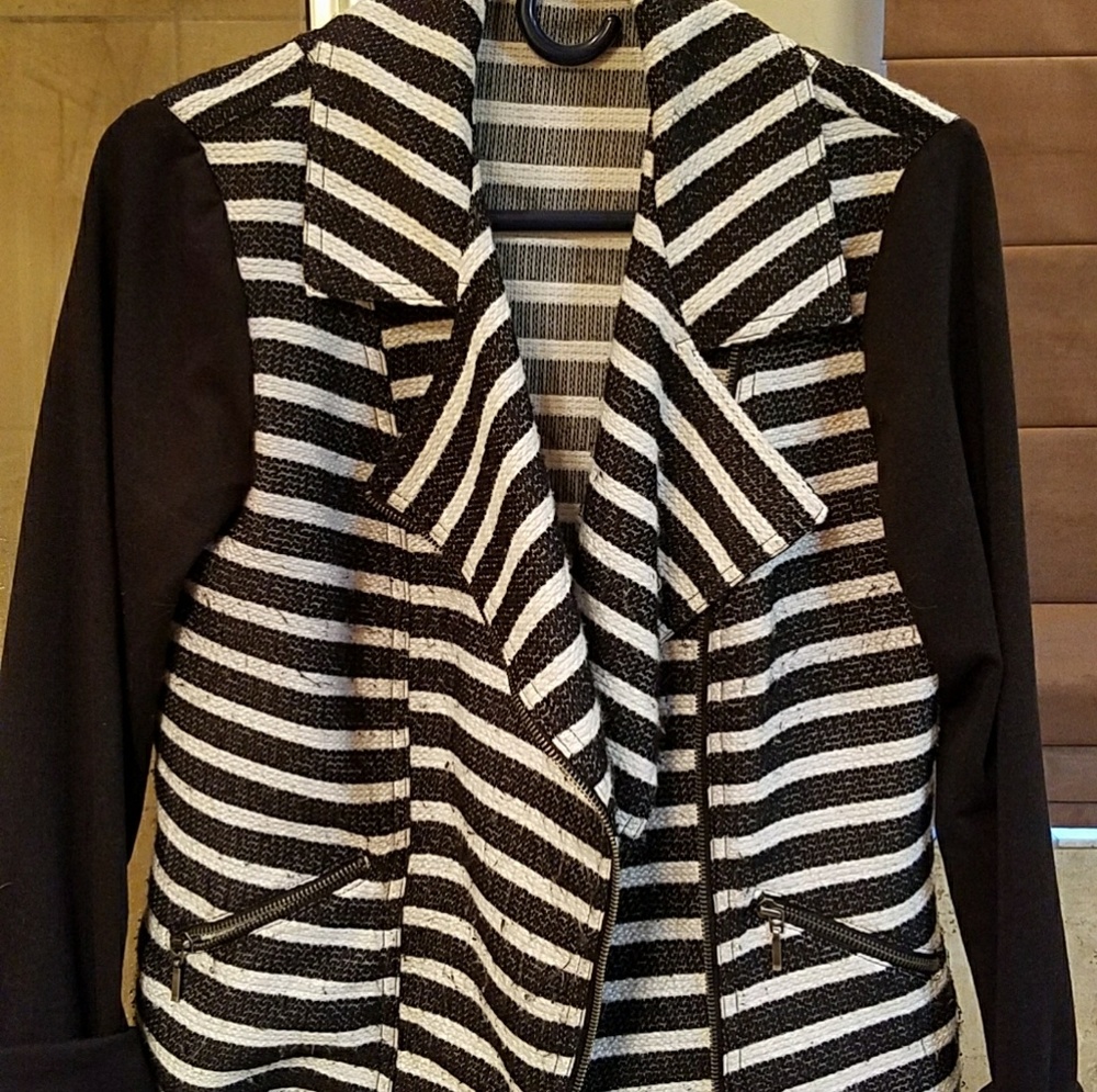 Cute striped blazer