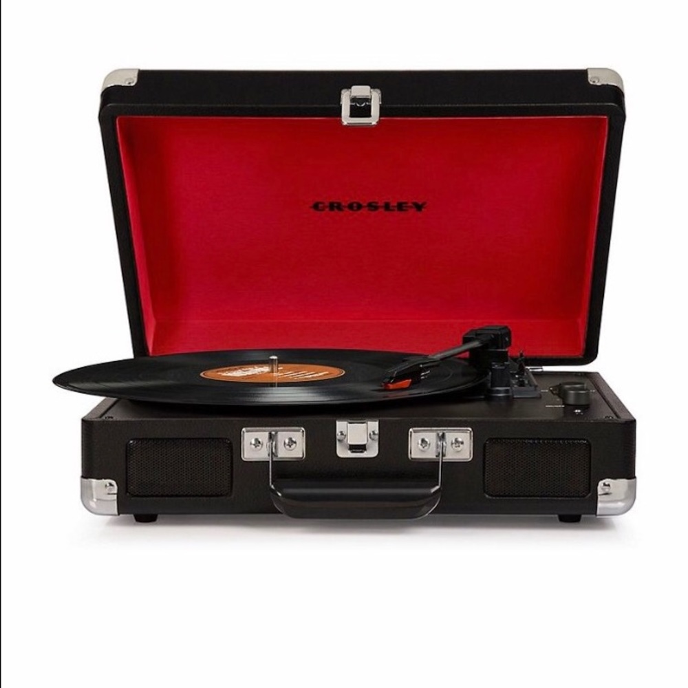 Crosley Cruiser Turntable