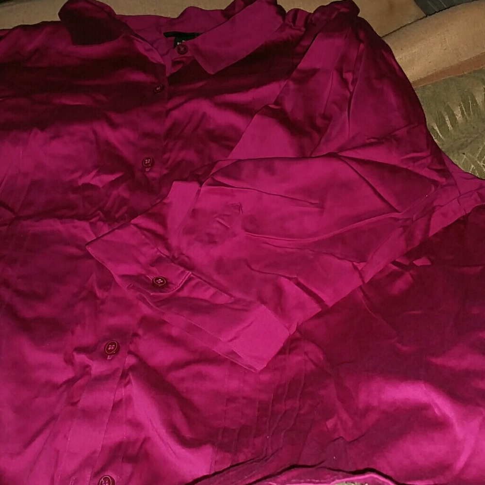 Button down shirt - Picture 2 of 2