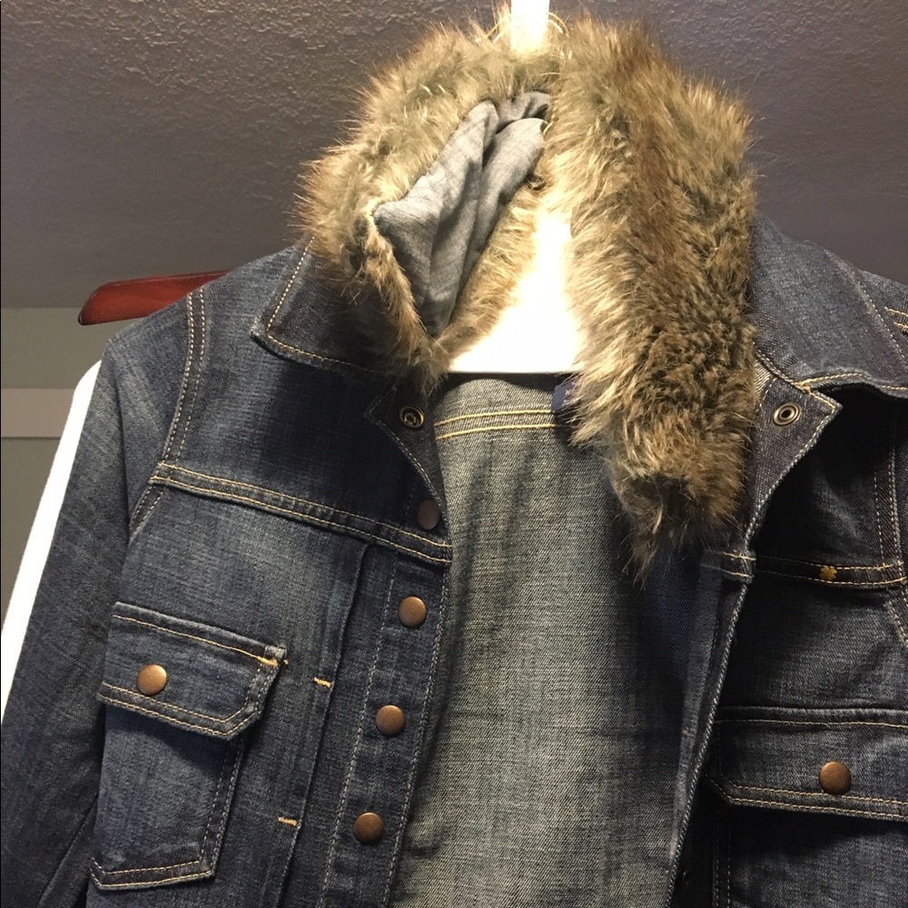 Lucky denim jacket w removable faux fur collar