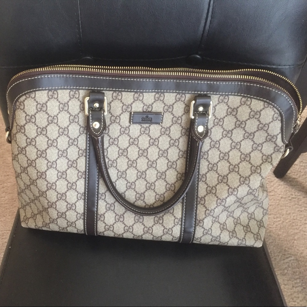 Gucci purse
