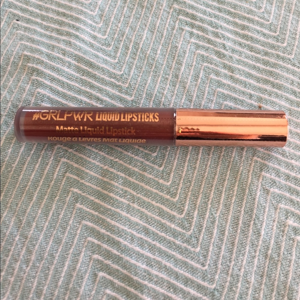 Liquid lipstick