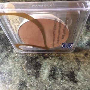 Jane Iredale pressed mineral Base Warm Silk