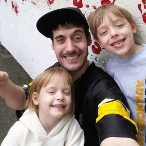 Meet your Posher, Stephen