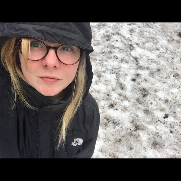 Meet your Posher, Jenna - Picture 2 of 4