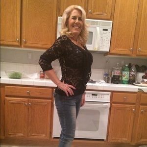 Meet your Posher, Suzanne