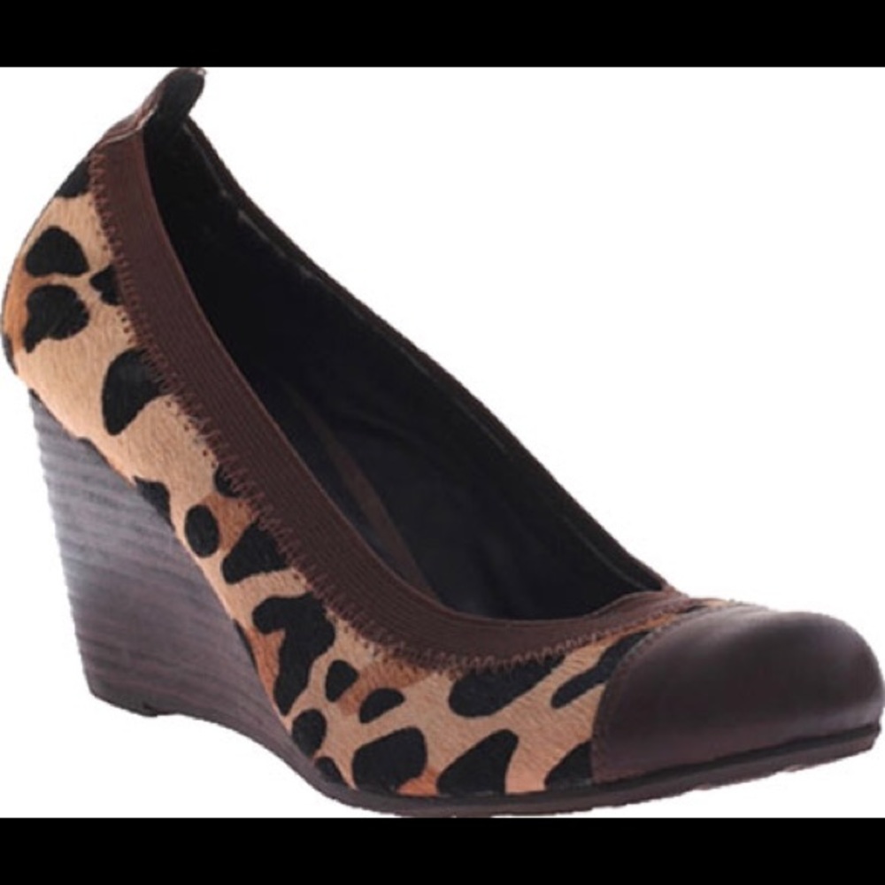 Nicole Nook Women's Wedge Pump (Camel) 7