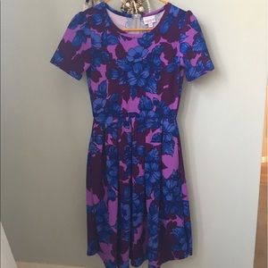 XS floral Amelia. LLR