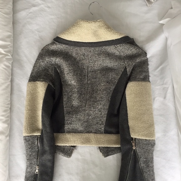 Cynthia Steffe jacket tweed with silver zippers - Picture 3 of 4