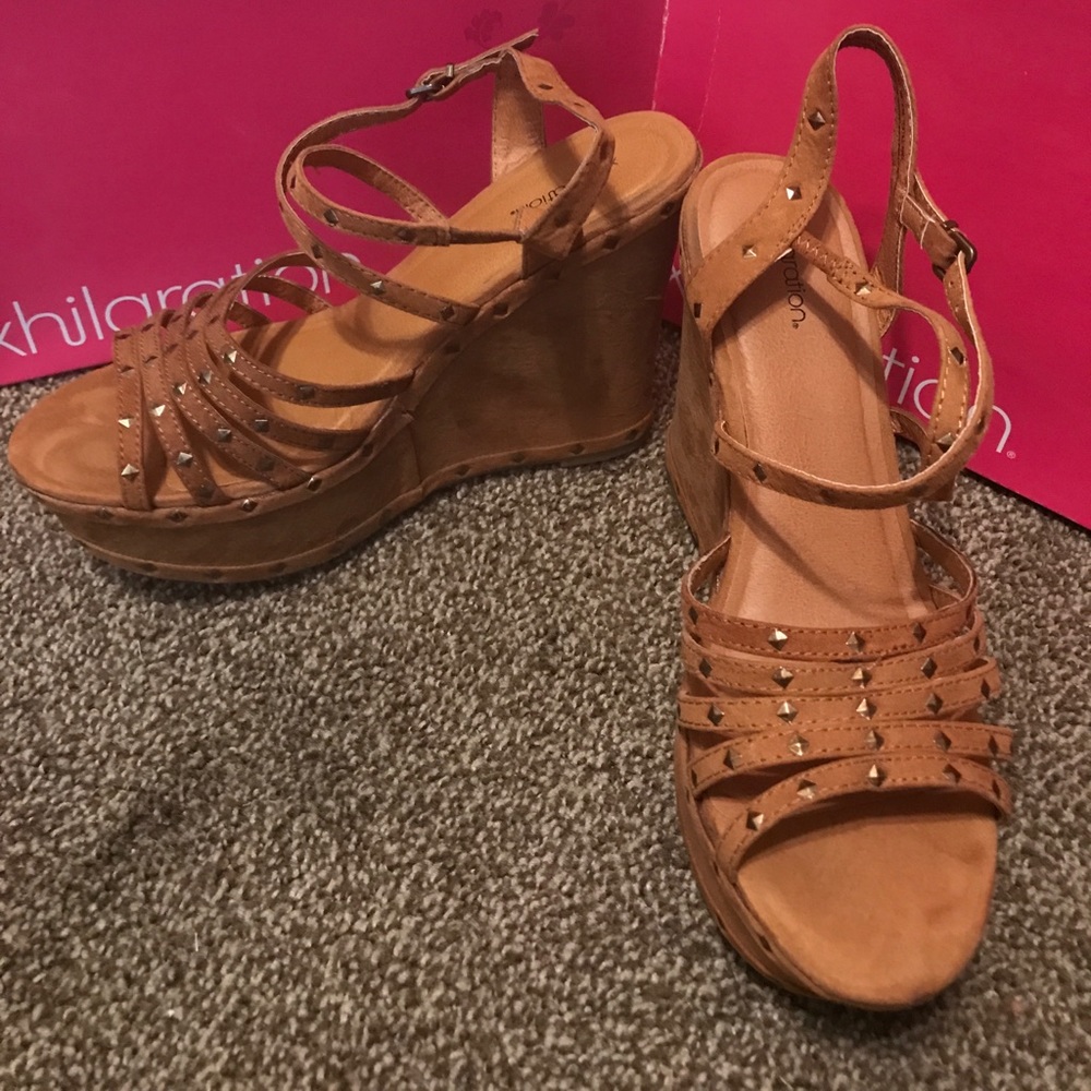Brown wedges