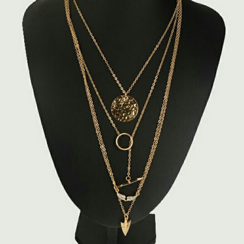 🍃❤Multilayer Crystal Gold necklace❤🍃