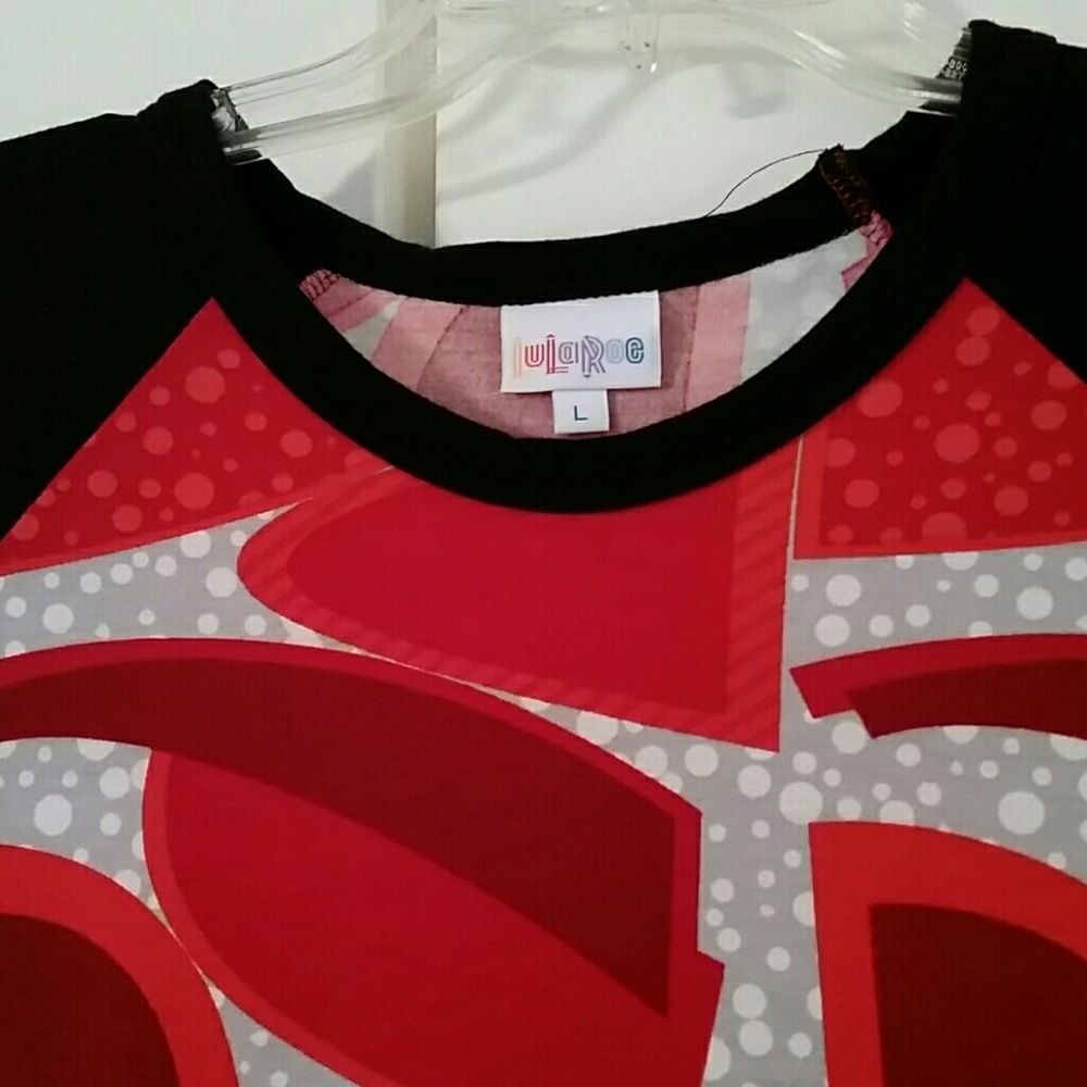Lularoe Randy tee