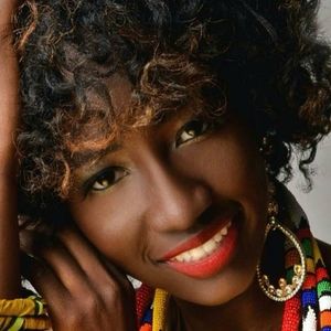 Meet your Posher, Aicha