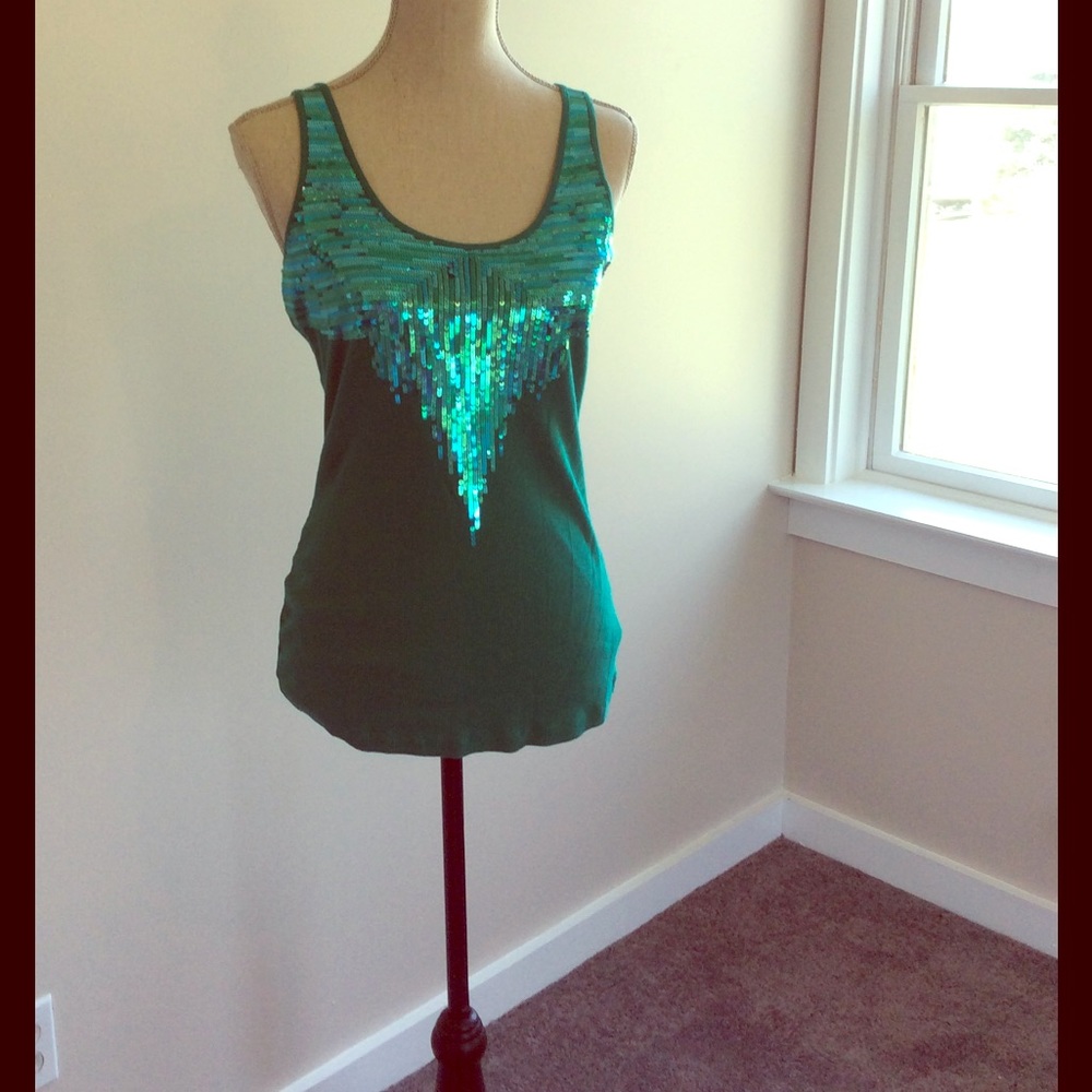 Sequin tank