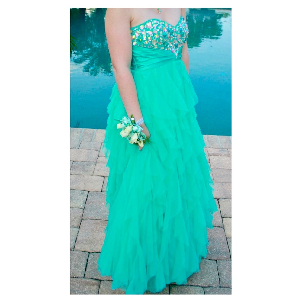 Strapless seafoam sweetheart dress