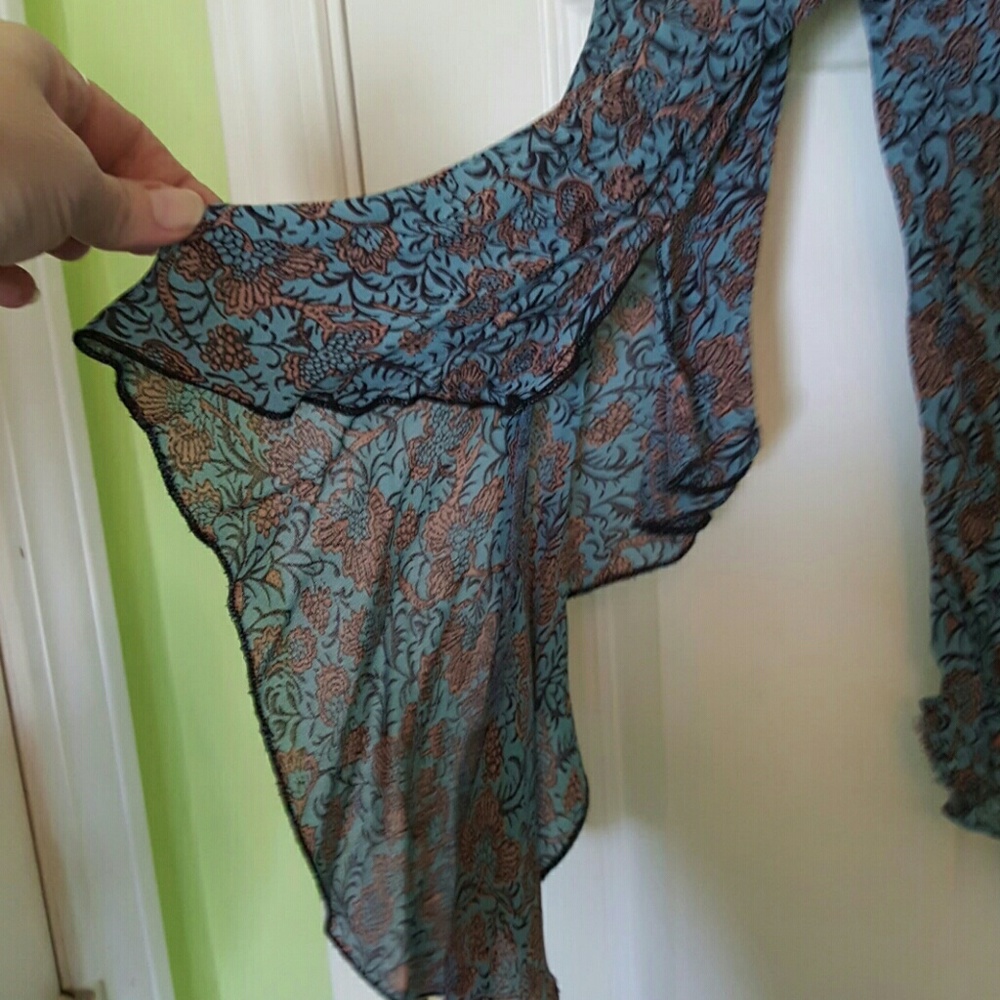 Blouse - Picture 2 of 2