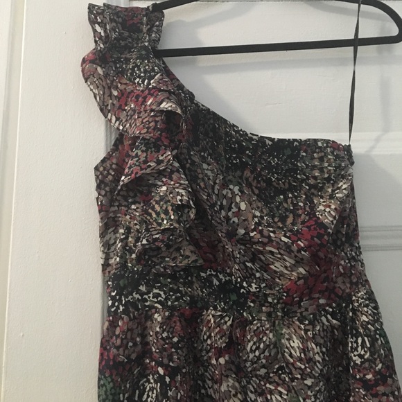 One shoulder dress - Picture 2 of 3