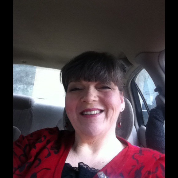 Meet your Posher, Deborah - Picture 2 of 6