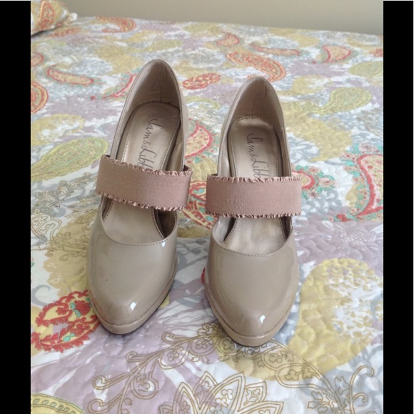 Platform pumps - Picture 3 of 3