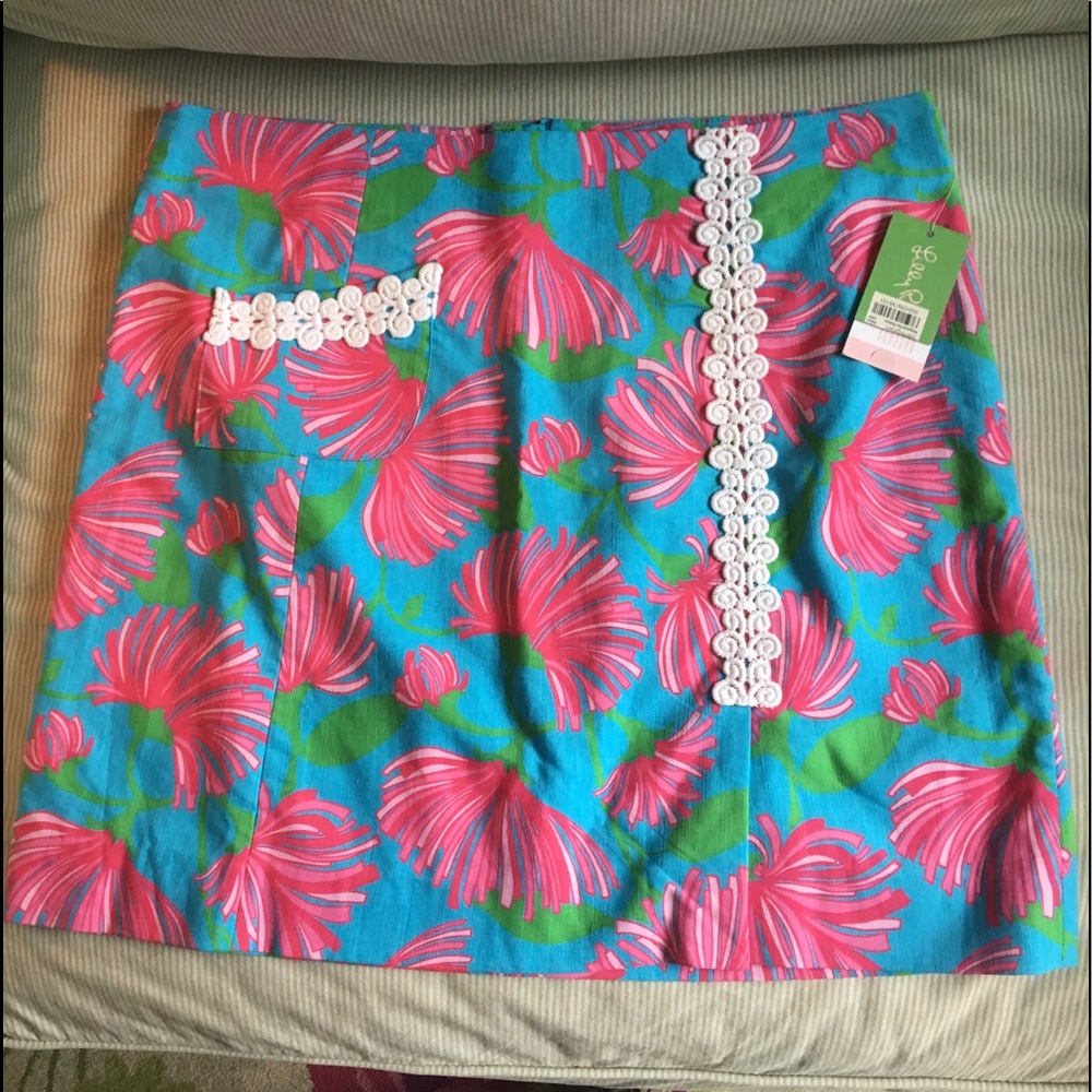 New w Tags Lilly Pulitzer patterned skirt