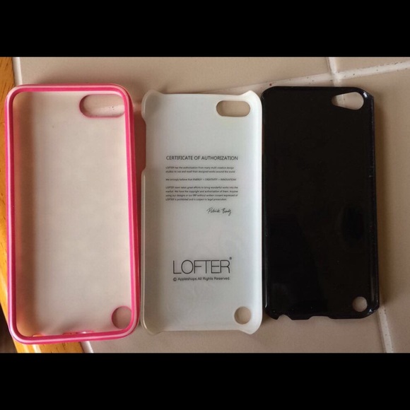 CLOSET CLOSING iPod 5 Cases - Picture 2 of 5