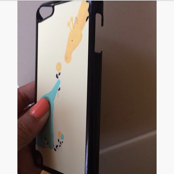 CLOSET CLOSING iPod 5 Cases - Picture 5 of 5