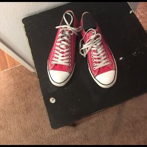 Red Converse All stars