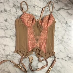 Lingere bustier with garter suspenders