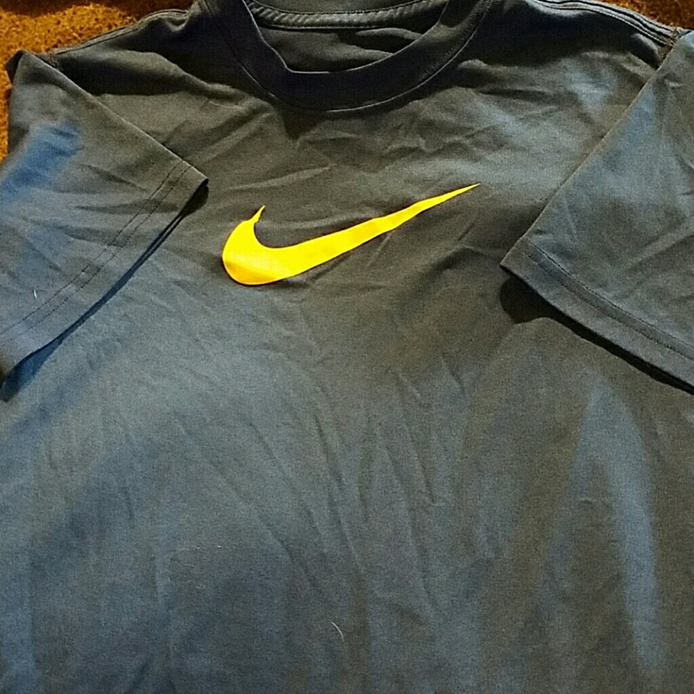 Boy's DRI-FIT Nike t-shirt
