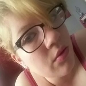 Meet your Posher, Candyce