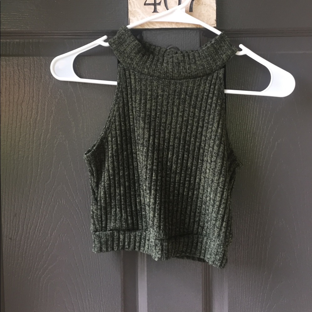 Crop top