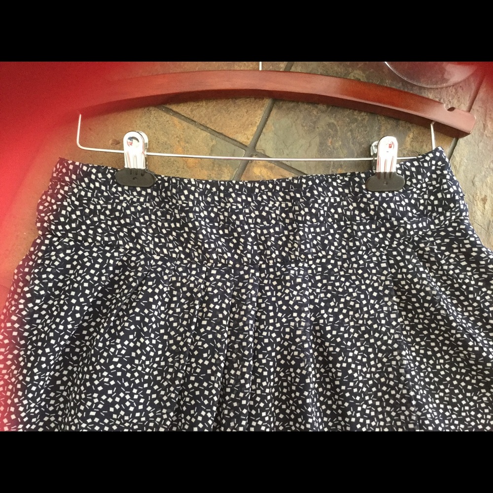 Banana Republic Skirt - Picture 3 of 6