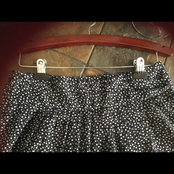 Banana Republic Skirt - Picture 2 of 6