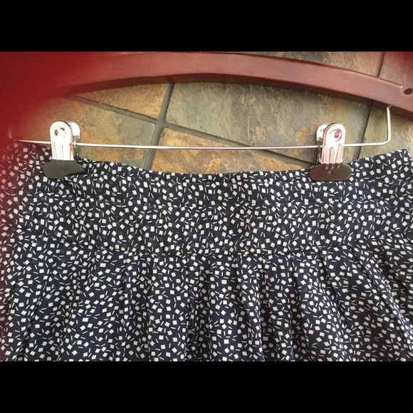 Banana Republic Skirt - Picture 5 of 6