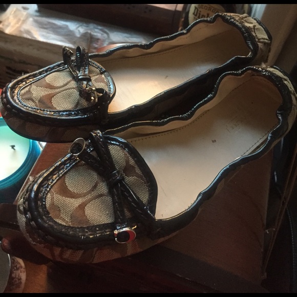 Coach Leatherwear Slip-Ons, Like New Condition!! - Picture 3 of 5