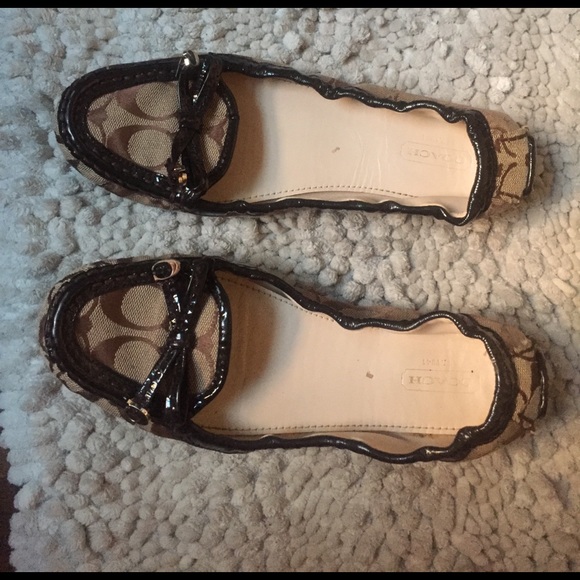 Coach Leatherwear Slip-Ons, Like New Condition!! - Picture 4 of 5