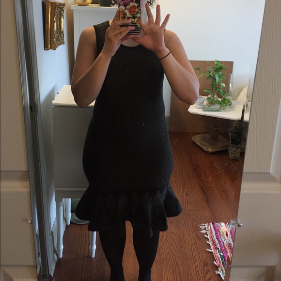 Sleeveless Body-con Sweater Dress - Picture 6 of 7