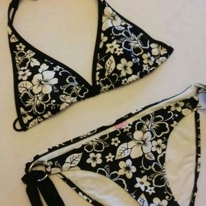 Women's Size Large 2 piece Swim suite Bikini