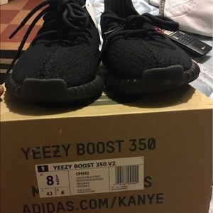 YEEZY 350 Boost V2 BRED SIZE 8.5 YEEZY 350 Boost V2 BRED SIZE 8.5