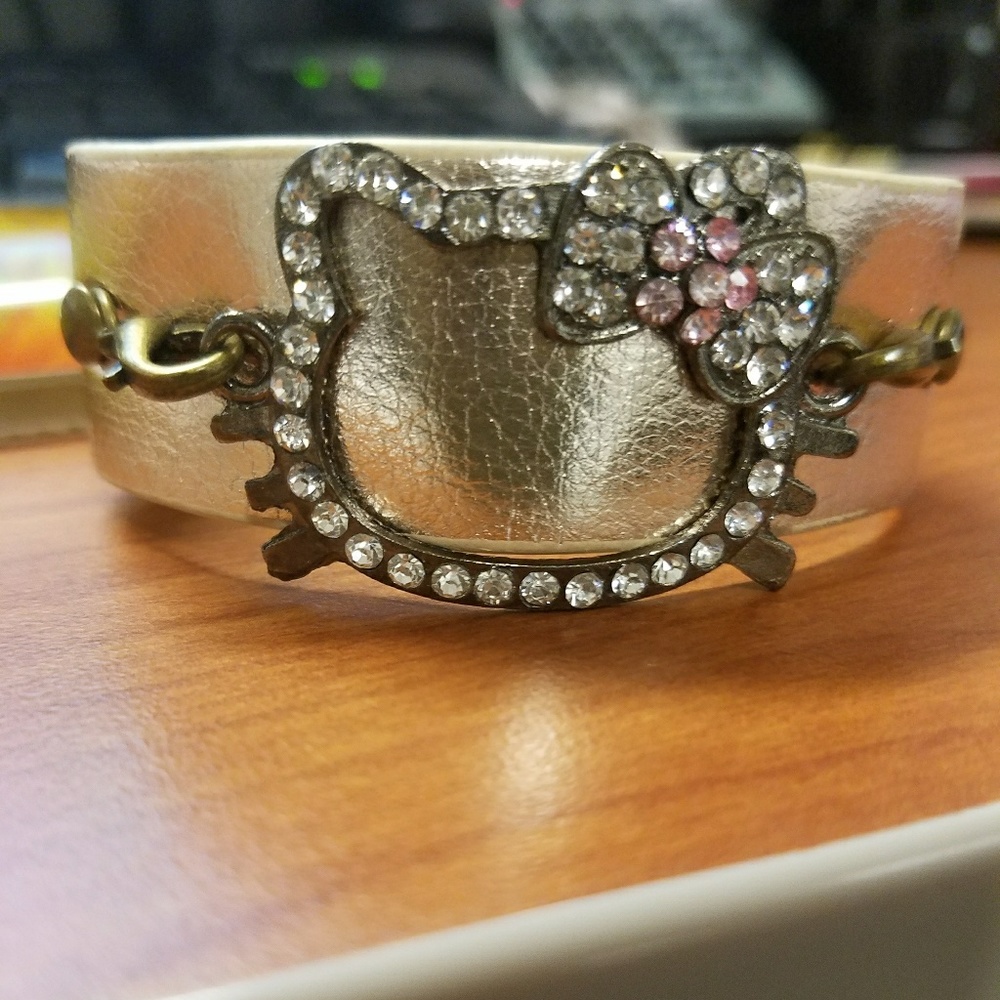 Bracelet