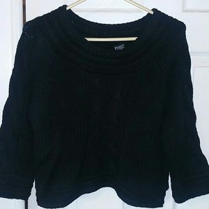 MODA black cropped sweater L