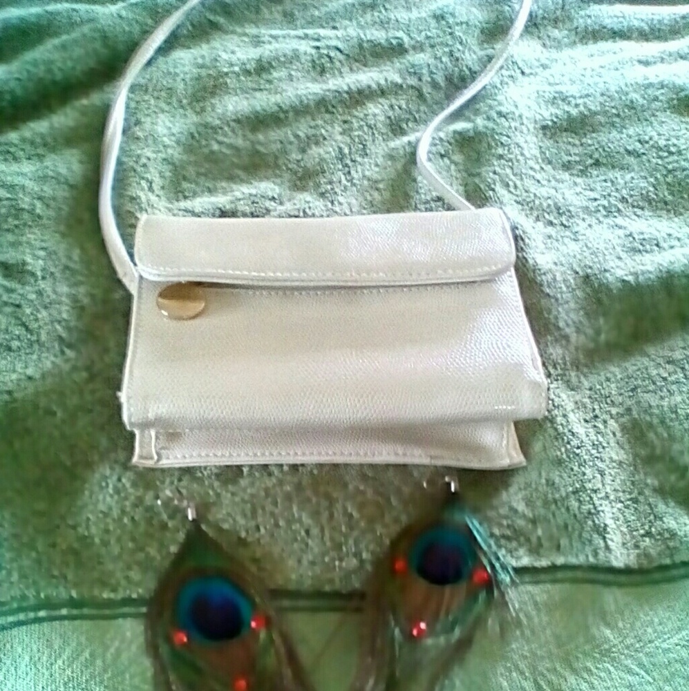 Liz Claiborne Crossbody Wallet SALE