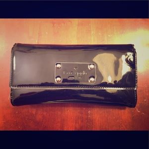 Kate Spade black continental wallet
