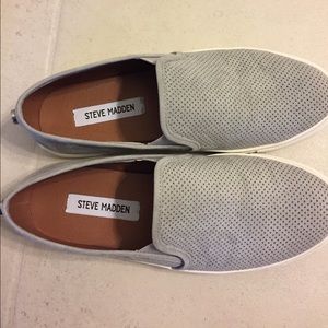Steve Madden Zarayy slip-ons