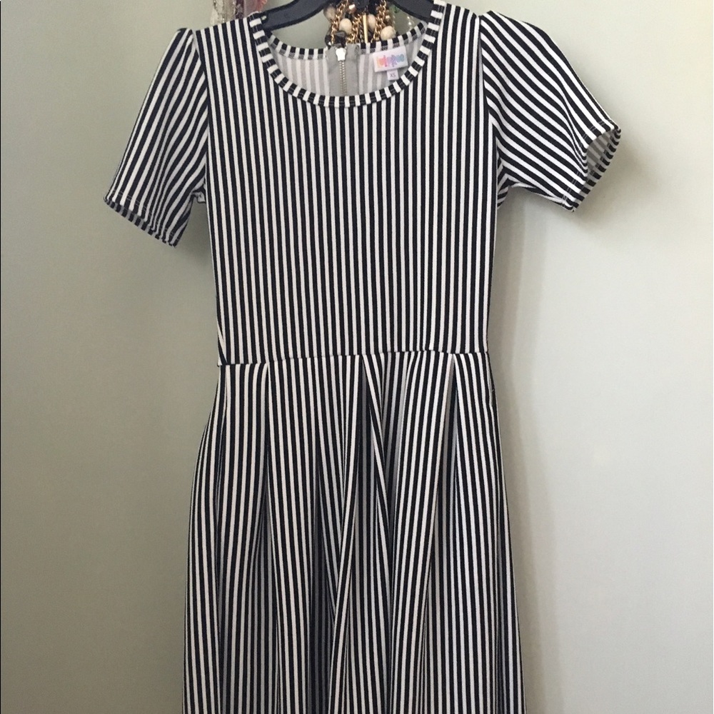 Black and white striped XS Amelia LLR