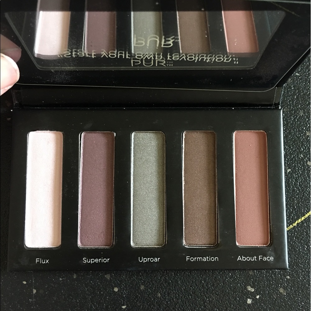 Pur cosmetics revolution eyeshadow palette