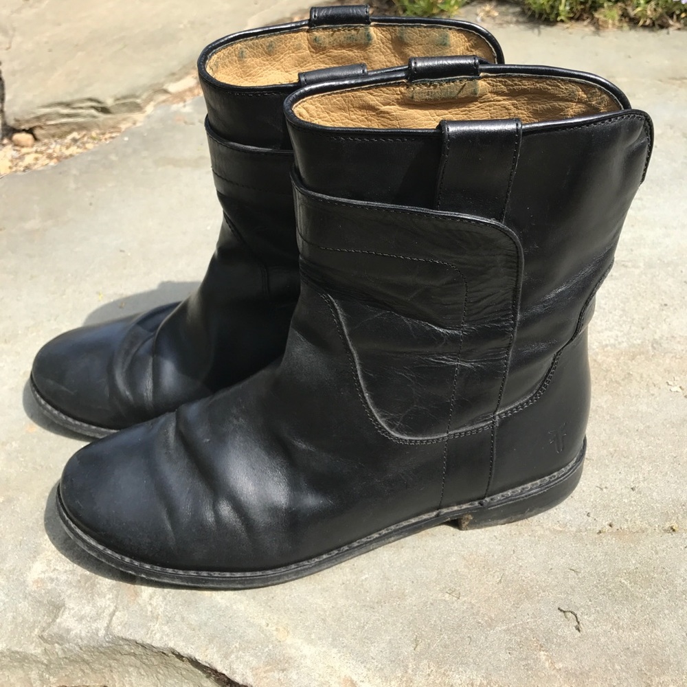 Black frye boots. Size 8