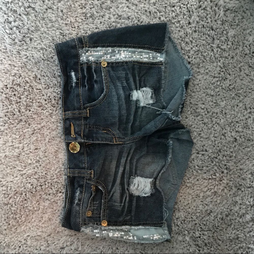 Jean short shorts